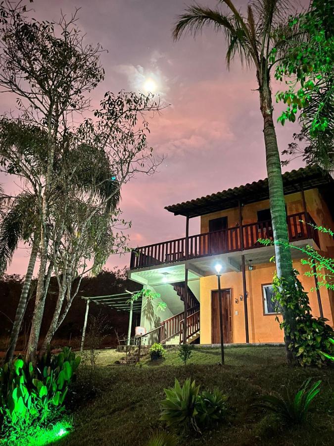 Pousada Chales Dos Montes Сантана дос Монтес Екстериор снимка